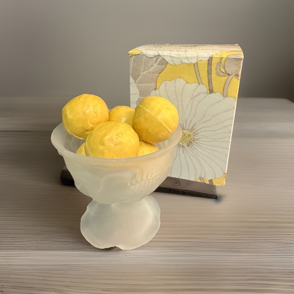 Avon Flower frost Sherbet Glass And‎ 6 Sunny Lemon Guest soaps